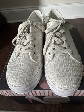 Tommy Hilfiger Cream Woven Low-Top Sneakers